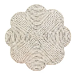 Rattan Scalloped Round Placemat in Cream - 1 Placemat
